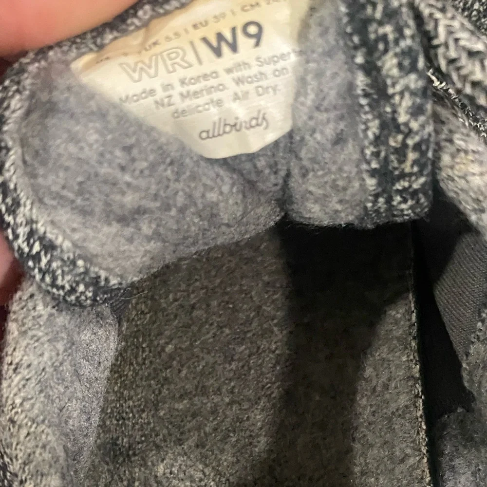 Women’s Allbirds Low Top Sneakers